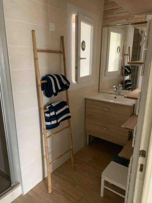 Appartement Familial En Bord De Mer ラ・セーヌ・シュル・メール エクステリア 写真