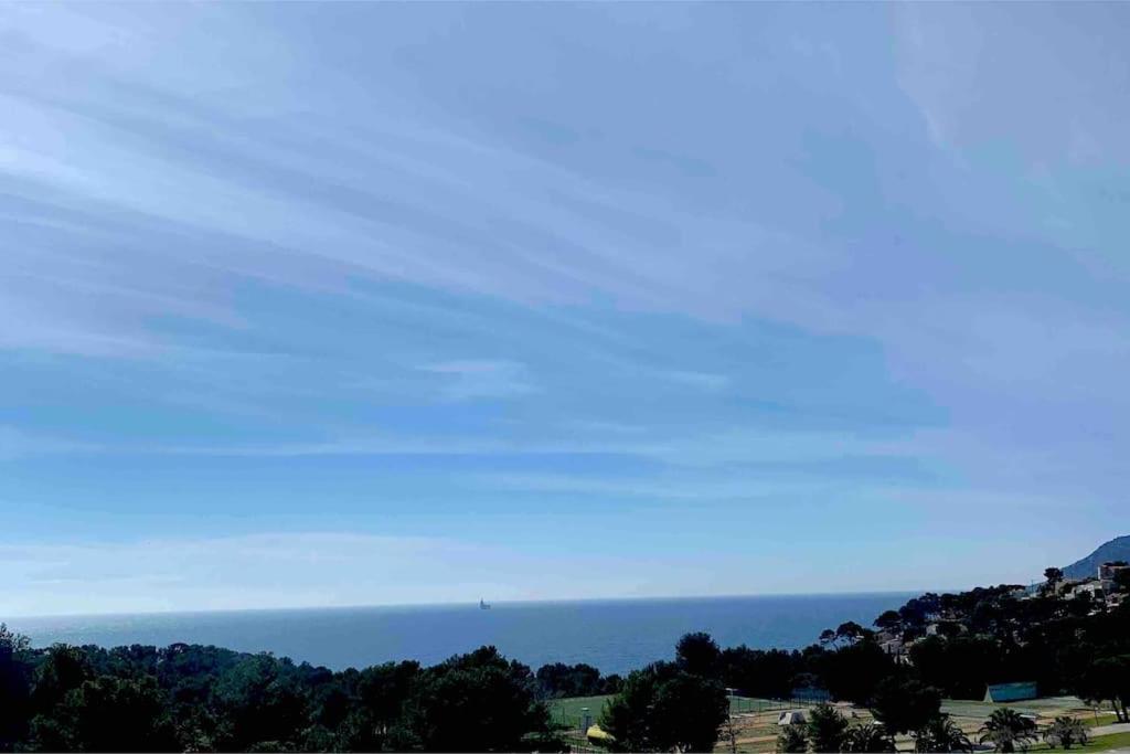 Appartement Familial En Bord De Mer ラ・セーヌ・シュル・メール エクステリア 写真