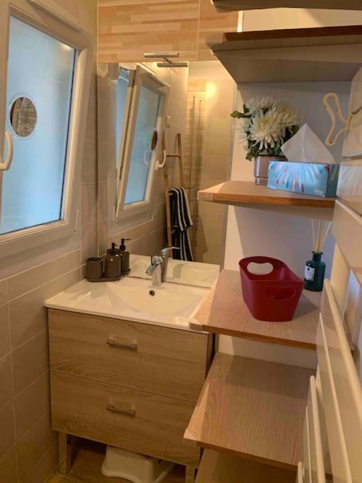 Appartement Familial En Bord De Mer ラ・セーヌ・シュル・メール エクステリア 写真