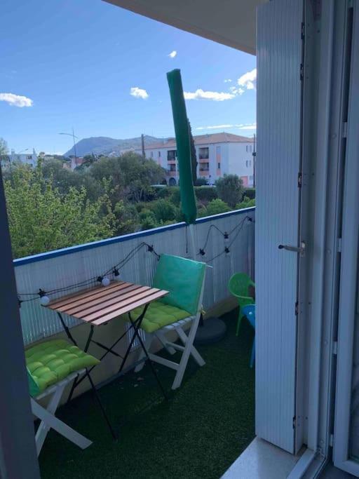 Appartement Familial En Bord De Mer ラ・セーヌ・シュル・メール エクステリア 写真